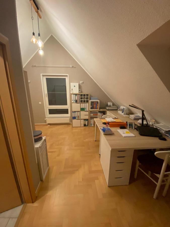 Gemutliches Zimmer Im Dachgeschoss Witten Exteriér fotografie